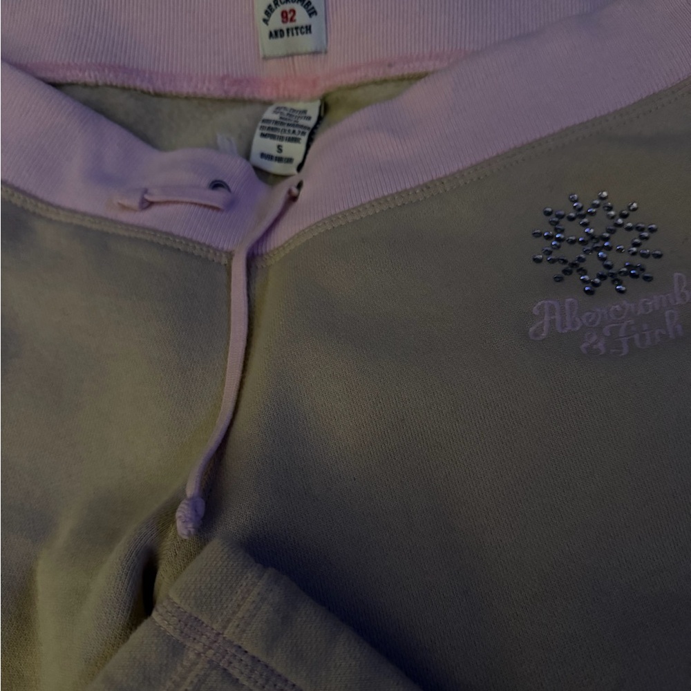 Rare Abercrombie Fitch Tan Sweatpants w/Embellish snowflake & board bum on butt - Picture 7 of 9